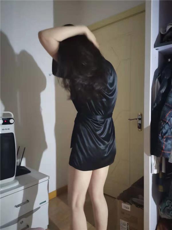 超大美女xiongtui好爽，服务的很好有机会还得去