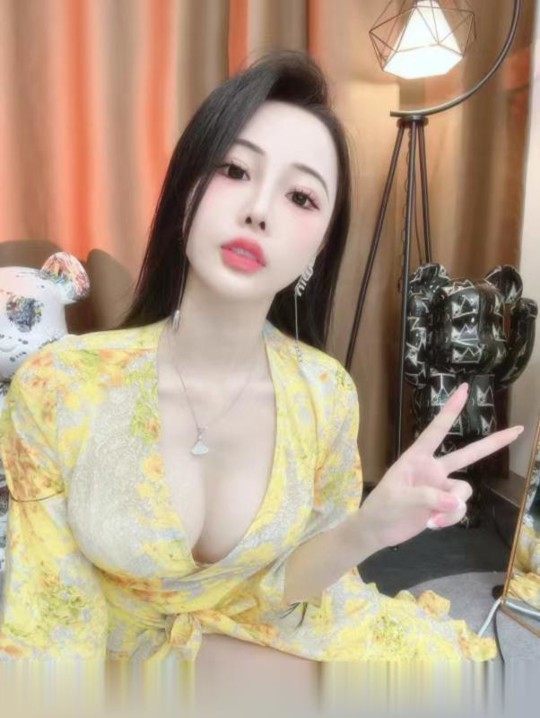 白乳娜娜..
