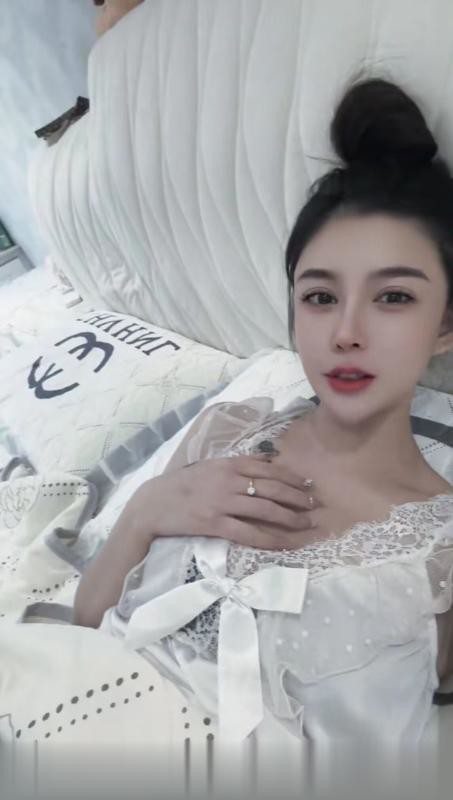 积玉桥性感少妇娜娜