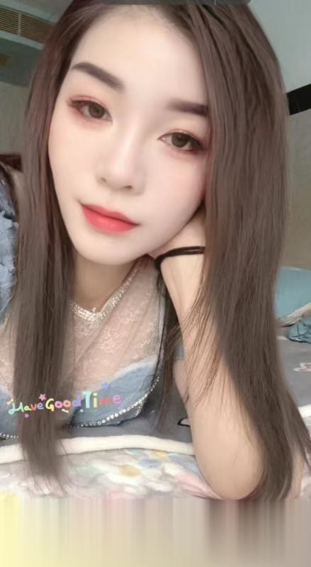 大胸大屁股骚货