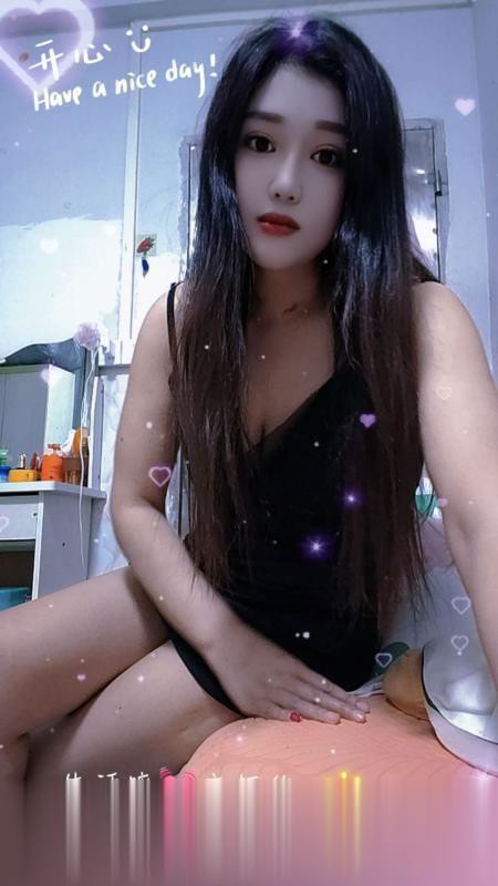 巨乳默默..