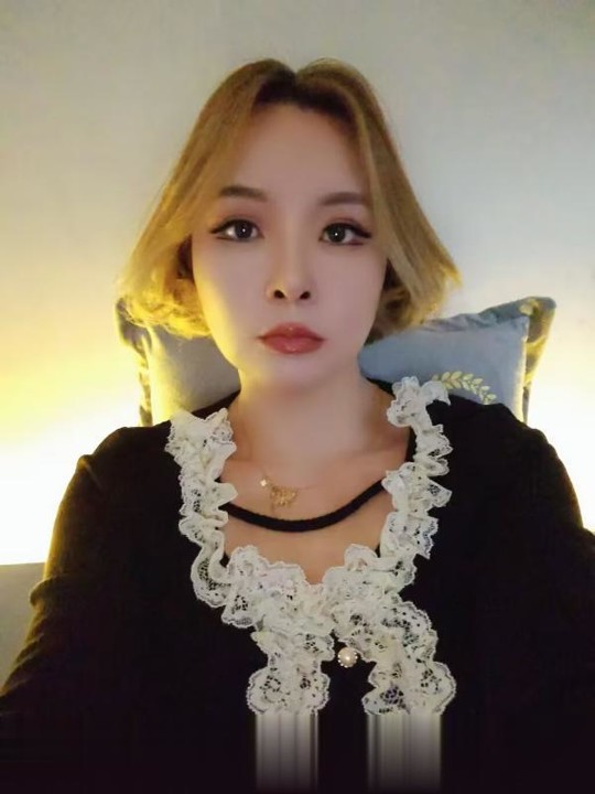 西青瘦少妇.