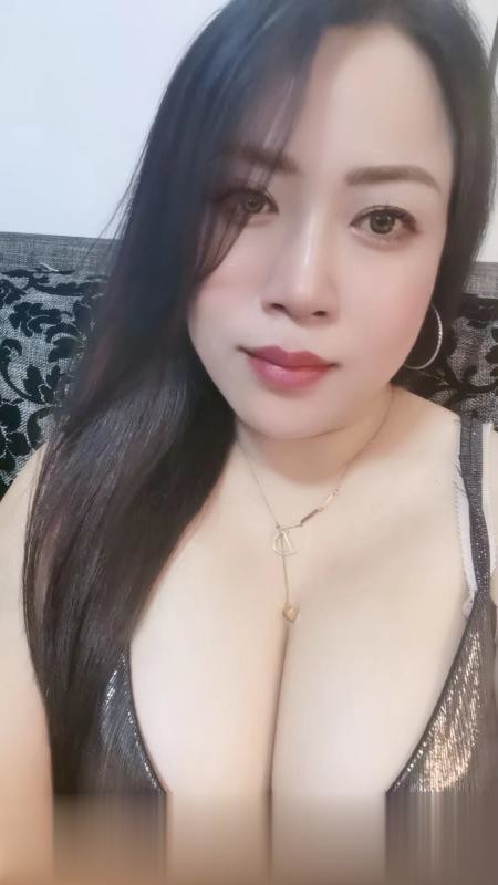 西青区巨乳女神